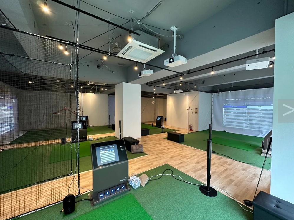 シミュレーションゴルフ 屋内ゴルフ　東京