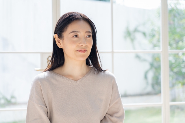 【40代からでも遅くない！】顔のシミ、諦めないで！たったこれだけ！簡単にクリア肌を目指す秘密の方法
